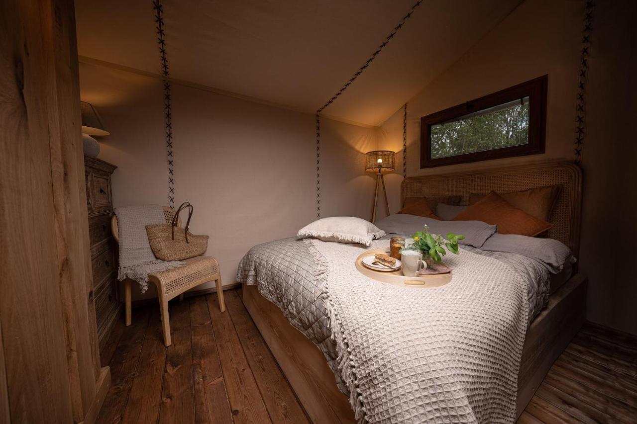 Urzeka Hotel Drzewce  Екстериор снимка